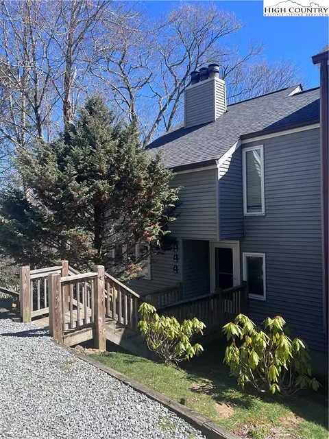 165 Briarcliff Rd #J42, Banner Elk, NC 28604