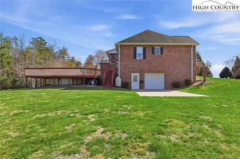 362 Mountain Shadows Dr, Purlear, NC 28665 photo 26