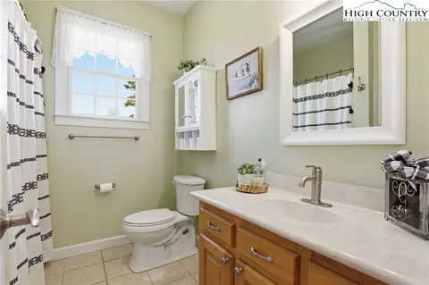362 Mountain Shadows Dr, Purlear, NC 28665 photo 7