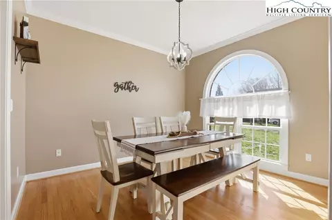 362 Mountain Shadows Dr, Purlear, NC 28665 photo 12