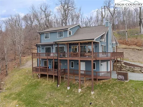 Exterior - 94 Silver Fox Rdg, Beech Mountain, NC 28604 photo 1 of 12
