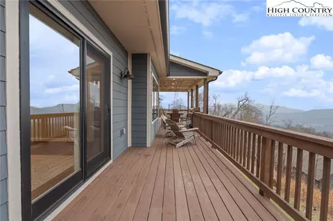 Exterior - 94 Silver Fox Rdg, Beech Mountain, NC 28604 photo 11 of 12