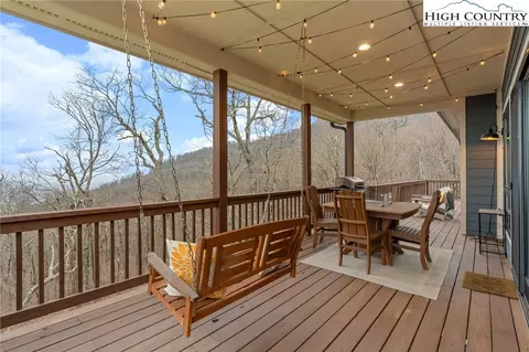 Exterior - 94 Silver Fox Rdg, Beech Mountain, NC 28604 photo 5 of 12