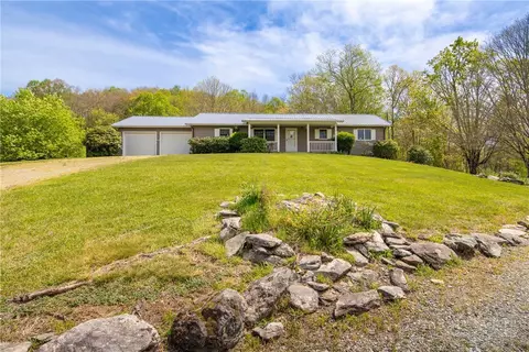 762 George Eggers Rd, Banner Elk, NC 28604