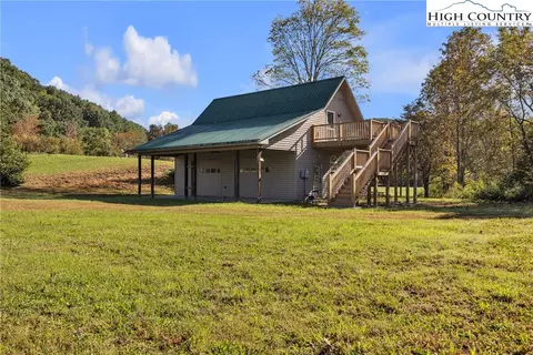 1946 River Breeze Dr, Creston, NC 28615