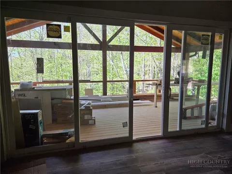 Exterior - 102 Blackberry Trl, Beech Mountain, NC 28604 photo 3 of 5