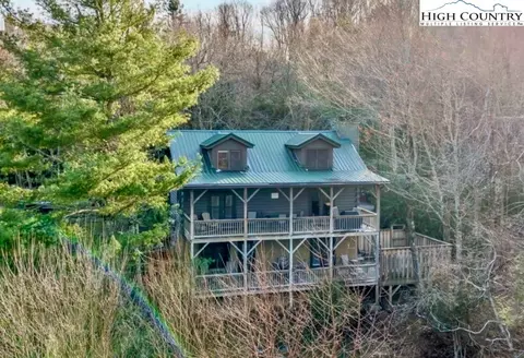 449 Alderly Cir, Blowing Rock, NC 28605