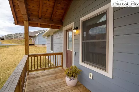 Exterior - 424 Townhomes Pl #., Boone, NC 28607 photo 7 of 10
