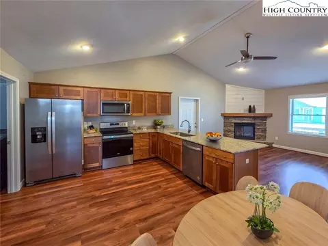 Kitchen - 424 Townhomes Pl #., Boone, NC 28607 photo 2 of 2