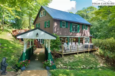 17 Grey Fox Ridge Rd, Banner Elk, NC 28604