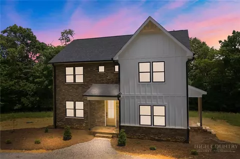 138 Great Sky Dr, Todd, NC 28684
