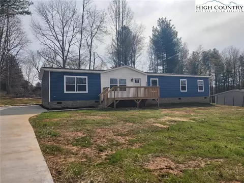 4142 Alderbrook Ct, Lenoir, NC 28645