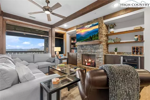 396 Summit View Pkwy #S-1221, Boone, NC 28607