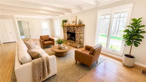 Living - 172 Yarrow Ln, Boone, NC 28607 photo 2 of 8