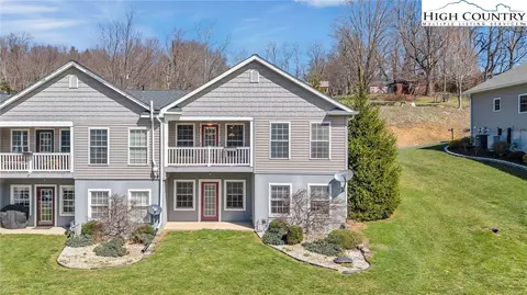 152 Amberwood Ln #7, Jefferson, NC 28640