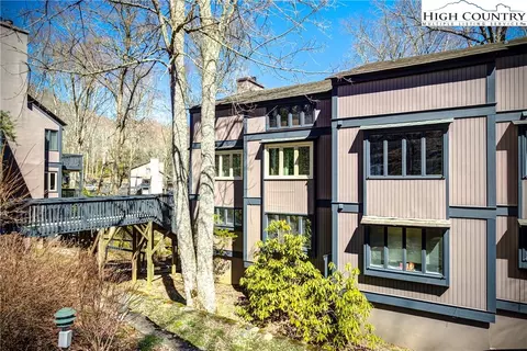 150 Glenwood Ln #E-19, Sugar Mountain, NC 28604
