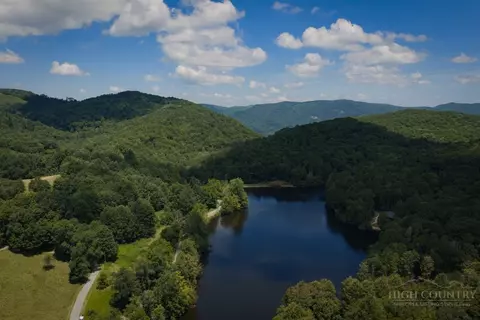 1776 Ripshin Mountain Rd, Roan Mountain, TN 37687
