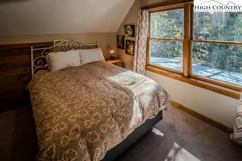 Bedroom - 614 Tarleton Cir, Boone, NC 28607 photo 2 of 4