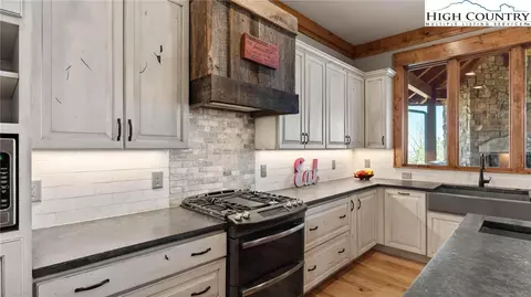 Kitchen - 137 Burningbush Trl, Boone, NC 28607 photo 2 of 4