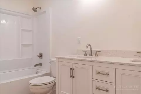 Bath - 149 Watson St, Boone, NC 28607 photo 1 of 4