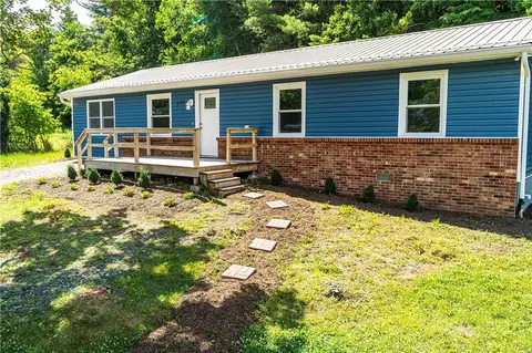 Exterior - 149 Watson St, Boone, NC 28607 photo 6 of 7