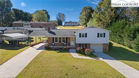 2598 Conner Cir, Lenoir, NC 28645