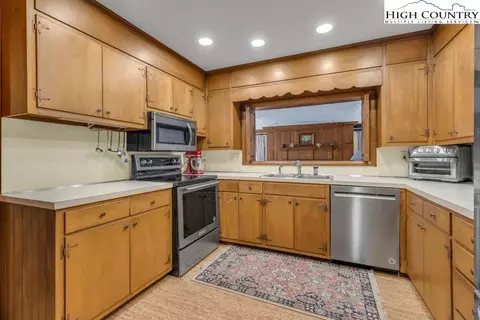 Kitchen - 369 Blairmont Dr, Boone, NC 28607 photo 1 of 3