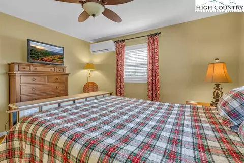 Bedroom - 369 Blairmont Dr, Boone, NC 28607 photo 4 of 6