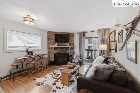 301 Pinnacle Inn Rd #3301, Beech Mountain, NC 28604