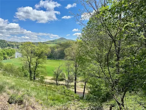 tbd River Knoll Dr, Jefferson, NC 28640