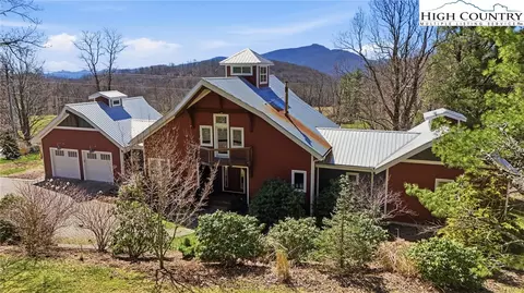 123 Park View Cir, Blowing Rock, NC 28605