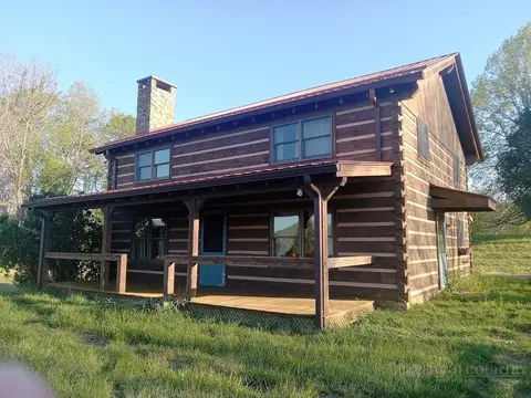 317 Petes Hill Rd, Lansing, NC 28643