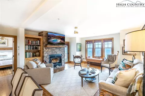 233 Indian Paintbrush Dr #RG-1, Banner Elk, NC 28604
