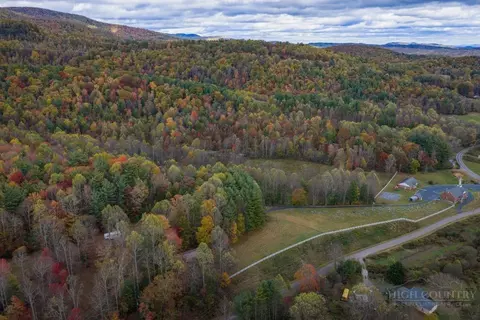 374 Lawrence Greene Rd, Deep Gap, NC 28618 photo 11