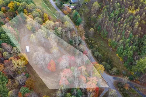 374 Lawrence Greene Rd, Deep Gap, NC 28618 photo 3