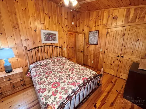 Bedroom - 150 Turkey Rdg S, Lansing, NC 28643 photo 1 of 4
