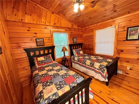 Bedroom - 150 Turkey Rdg S, Lansing, NC 28643 photo 3 of 4