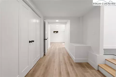 Entry Way - 212 Chinkapin Rdg, Seven Devils, NC 28604 photo 1 of 2