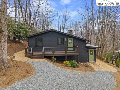 212 Chinkapin Rdg, Seven Devils, NC 28604