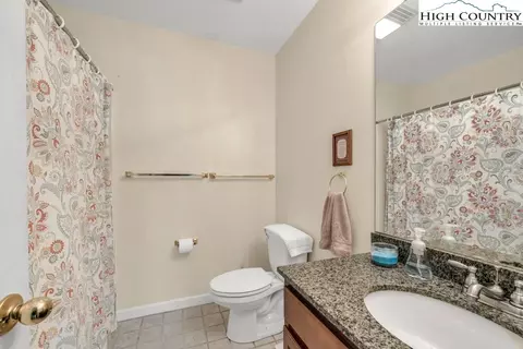 Bath - 413 Shady Bark Ln, Boone, NC 28607 photo 1 of 3