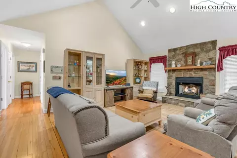 Living - 413 Shady Bark Ln, Boone, NC 28607 photo 2 of 4