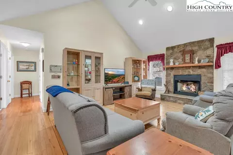 Living - 413 Shady Bark Ln, Boone, NC 28607 photo 1 of 4