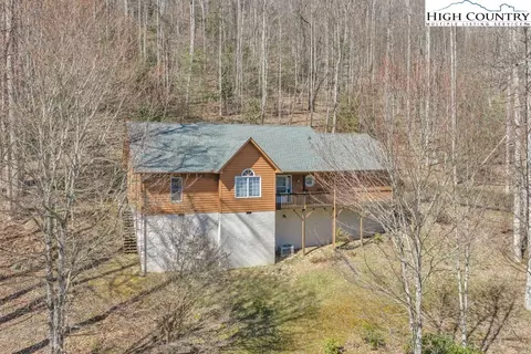 413 Shady Bark Ln, Boone, NC 28607