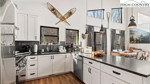 Kitchen - 114 Windridge Rd, Beech Mountain, NC 28604 photo 2 of 4