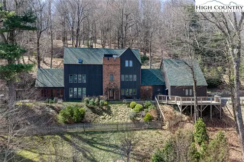 149 Forestridge Dr, Boone, NC 28607