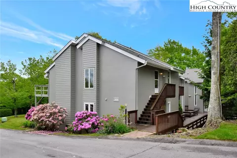 388 Skyleaf Dr #B12, Sugar Mountain, NC 28604