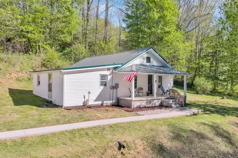 496 Camp Joy Rd, Zionville, NC 28698