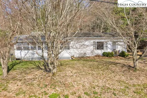 153 Ridgewood Dr, Boone, NC 28607