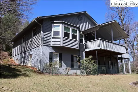488 Meadow View Rd, Roaring Gap, NC 28668