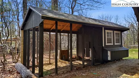 Exterior - 130 Hawkbill Rd, Ferguson, NC 28624 photo 8 of 12